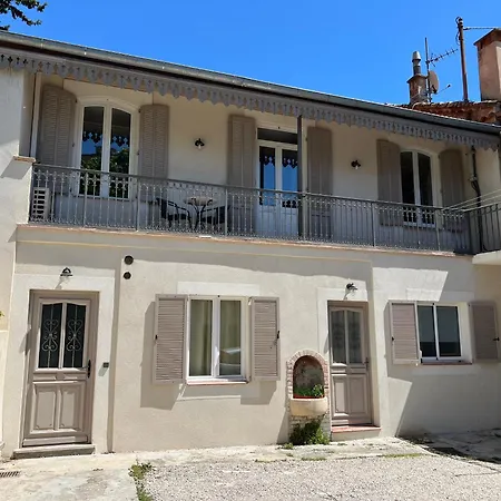 De Charme Apartment *